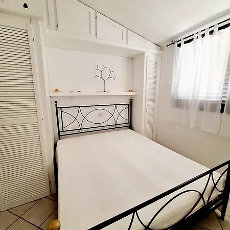 Apartment Villetta Is Traias 96