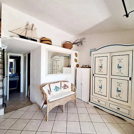 Apartment Villetta Is Traias 96