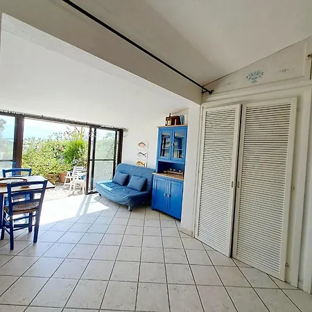 Apartment Villetta Is Traias 96